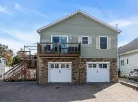 Game Room, Kayaks, Steps to the Ocean!