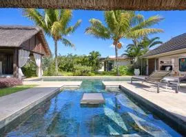 Luxe tropical villa