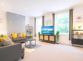 The Lytham Retreat - New! Spacious & Luxurious, hotel em Lytham St Annes