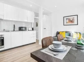 Stylish 2-Bed flat in E17