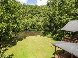 Astounding River View - Outdoor Hot Tub, Volleyball Net, Game Room + More!