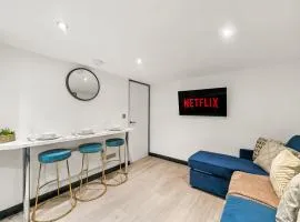 Boutique and Comfortable Apartment with Parking