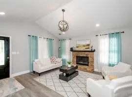 Your Quiet Escape in Locust Grove Sleeps 6