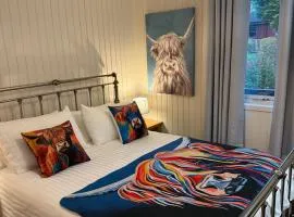 Highland Coo Lodge