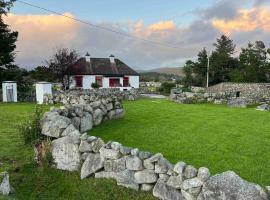 Cheerful and spacious 4-bedroom Cottage、Rosmuckのペット同伴可ホテル