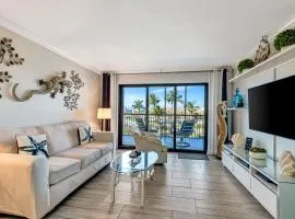 Luxury Bayside Condo – Pool, Tennis & Marina