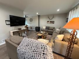 The Cowboy Corral, Villa in Casper