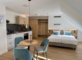 Apartmenthaus Blauer Wolf by ROom for LIving Gunzenhausen, hotel i Gunzenhausen