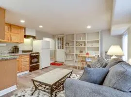 Work and Play! Apt 3 Mi to Dtwn and Salem Hospital