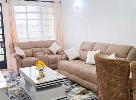 The Royals, hotel v destinaci Tatu City