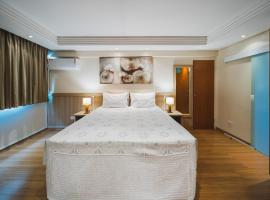 Hotel Golden Park Curitiba By Nacional Inn, ξενοδοχείο στην Κουριτίμπα