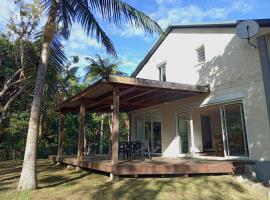 Villa au centre ville du Tampon, kh&aacute;ch sạn th&acirc;n thiện với th&uacute; nu&ocirc;i ở Le Tampon