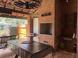 Casinha bem localizada em meio a natureza, hotel v destinaci Atibaia