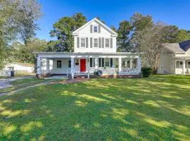 1 Mi to Historic District! Family Home in New Bern
