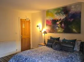 Honeymoon Suite - The Unicorn Hotel