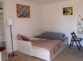 Teona-Apartments, Hotel in Sutomore