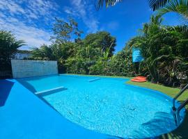 Ballena Rey Hotel, hotel with parking in Uvita