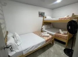 Apartamento Vacacional Familiar en Girardot, piscinas, Jacuzis, parqueadero privado