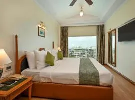Hotel Red Plaza -Near Delhi Airport & Free Airport Drop