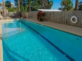 Heart of Entertainment District Pet Friendly