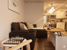 Cedar & Sage Suite the Cozy Retreat with Full Kitchen, appartement in Victoria