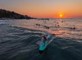 Nílu Puerto Escondido by Selina