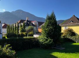 Freundlich helle 3-Zimmer-Wohnung mit Süd- und Westbalkon - herrlicher Ausblick in die Berge, hôtel à Bad Reichenhall