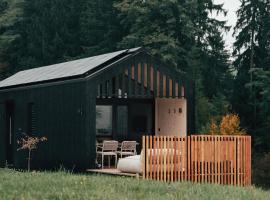 Hapfn Tiny Houses mit Hot Tub, villa en Eibiswald