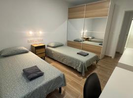 Guesthouse Cervantes - Rooms cerca del centro de Granada, ξενοδοχείο στη Γρανάδα