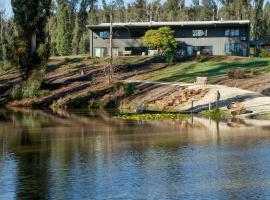 Saladin Lodge, B&B v mestu Narbethong