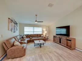 1 Mi to Golf Sebring Condo with Pool Access!