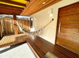 Loft Completo 150 metros da PRAIA MARTIM DE SÁ, hotel em Caraguatatuba