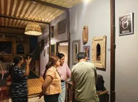 Incredible's Hostel & Safari
