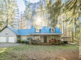 Stay Portland - Relaxing River Retreat, Hotel in Rhododendron