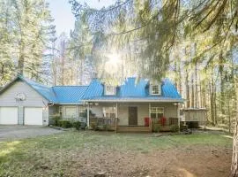 Stay Portland - Relaxing River Retreat