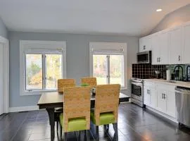 Gold Coast Getaway! Upscale Apt Near New Canaan