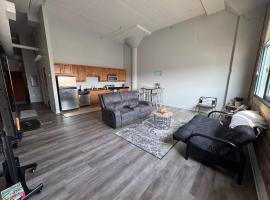 Spacious Condo Minutes to Cedar Point, ξενοδοχείο σε Sandusky