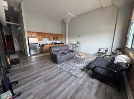 Spacious Condo Minutes to Cedar Point