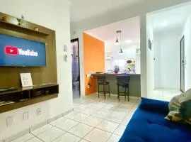 Apto charmoso no Parque dos IPES 2 Quartos casal ArCond WiFi 400M Home Office Garagem em Dourados