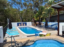 Quarterdecks Retreat, hotel in Hervey Bay