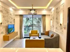Relaxing 2BHK with Mangrove View - Family-Friendly, Pool - Candolim Beach