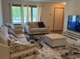 Nice 3-bedroom house located in beautiful neighborhood