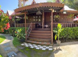 เรือนแฝด Brook view, pet-friendly hotel in Pai