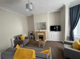 3BR House By Eason Stays Short Lets & Serviced Accommodation Preston With Free Parking