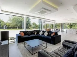 Home Cinema Stunning Barn Retreat