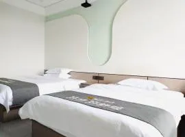 Chongqing Justom Family Serviced Apartments 2