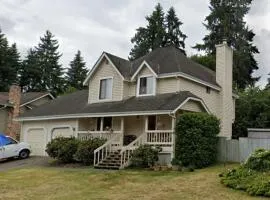 Private house guest rooms in Bellevue, WA
