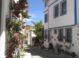 Adali Guest House, guest house in Bozcaada