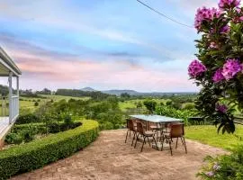 Olive Grove - Pet Friendly with Fireplace