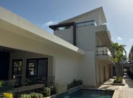 Lujoso apartamento con acceso a club de playa